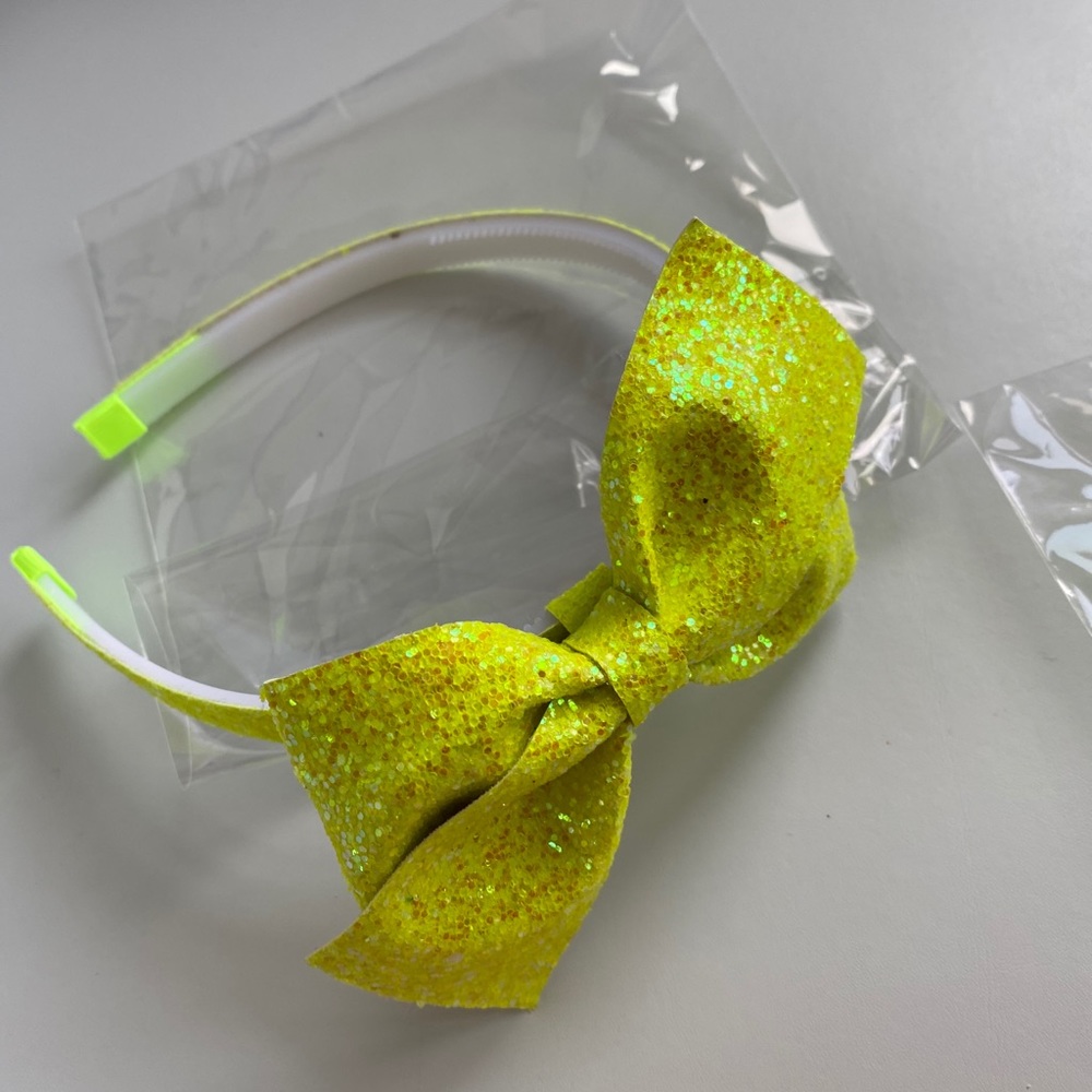 Head Band - Picture 2 of 3
